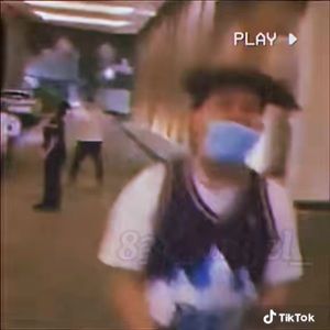 Meet your Posher, Javier